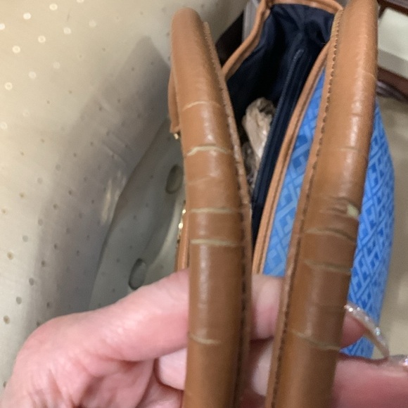 Beautiful Tommy Hilfiger tote - Picture 3 of 11